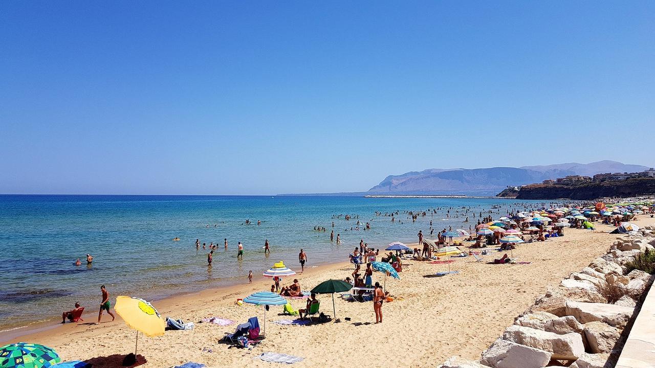 Stanze Del Mare Panzió Balestrate Kültér fotó
